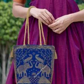 Natural Woven Color