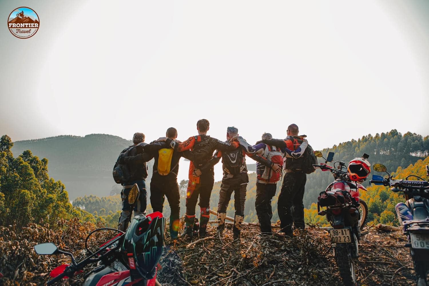 Day 1: HANOI – VU LINH (APPROX 180 KM) (L/D)
