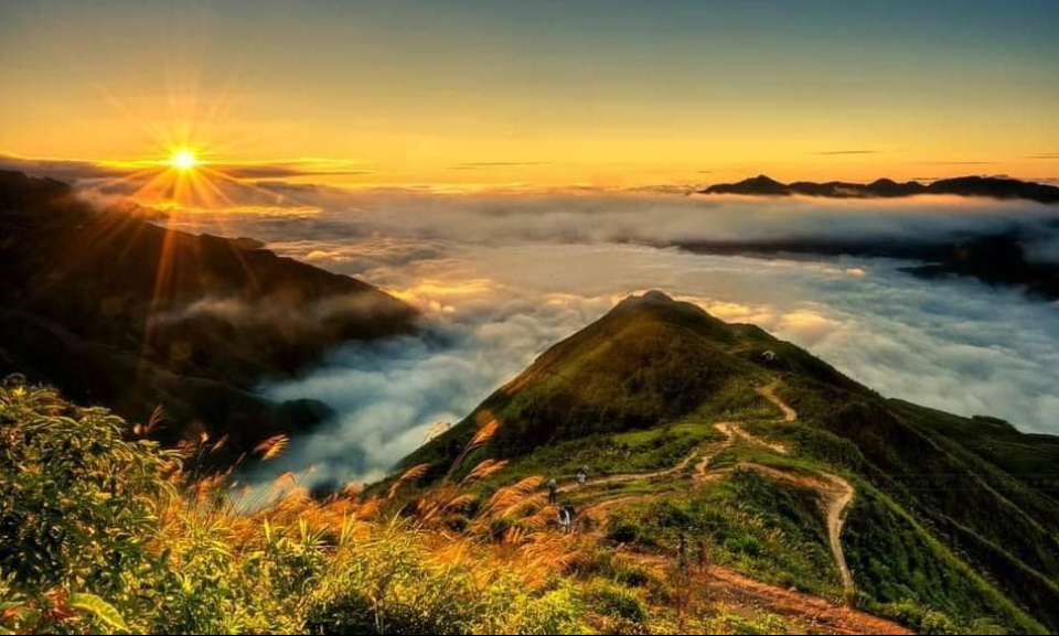 Vietnam'S Highlands Horizon: A 3-Day Motorbike Expedition Through Mai Chau And Ta Xua