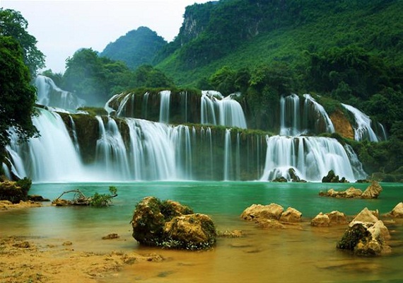Day 9: ( 13Rd Oct, 2026 ) BAO LAC – BAN GIOC WATERFALL (210KM/APPROX. 4 HOURS) (B/L/D)
