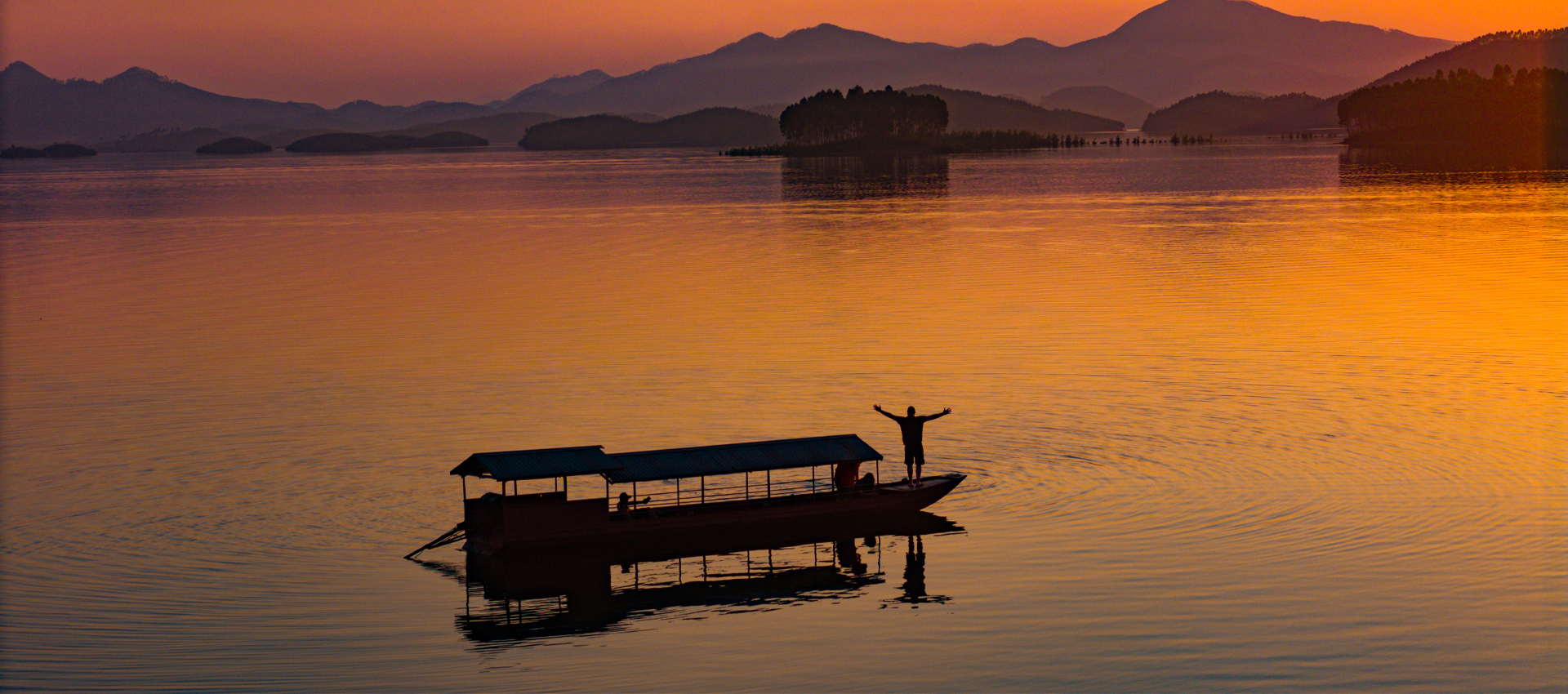 Riding The Clouds: A 8-Day Epic Motorcycle Odyssey Through The Enchanting Northwest Highlands Of Vietnam